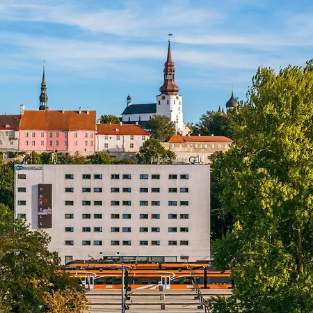 歇奈里go酒店 塔林